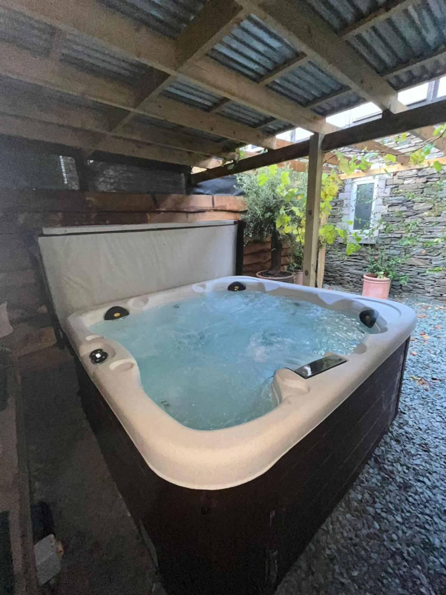 Quirky Retreats - The Hidden Retreat Apartment Windermere Bagian luar foto