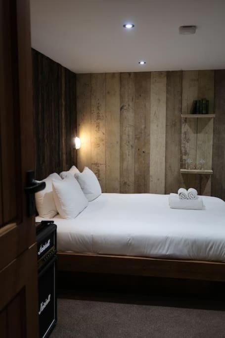 Quirky Retreats - The Hidden Retreat Apartment Windermere Bagian luar foto