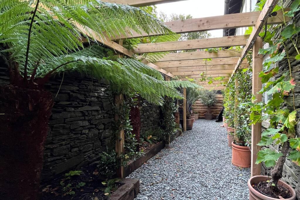 Quirky Retreats - The Hidden Retreat Apartment Windermere Bagian luar foto
