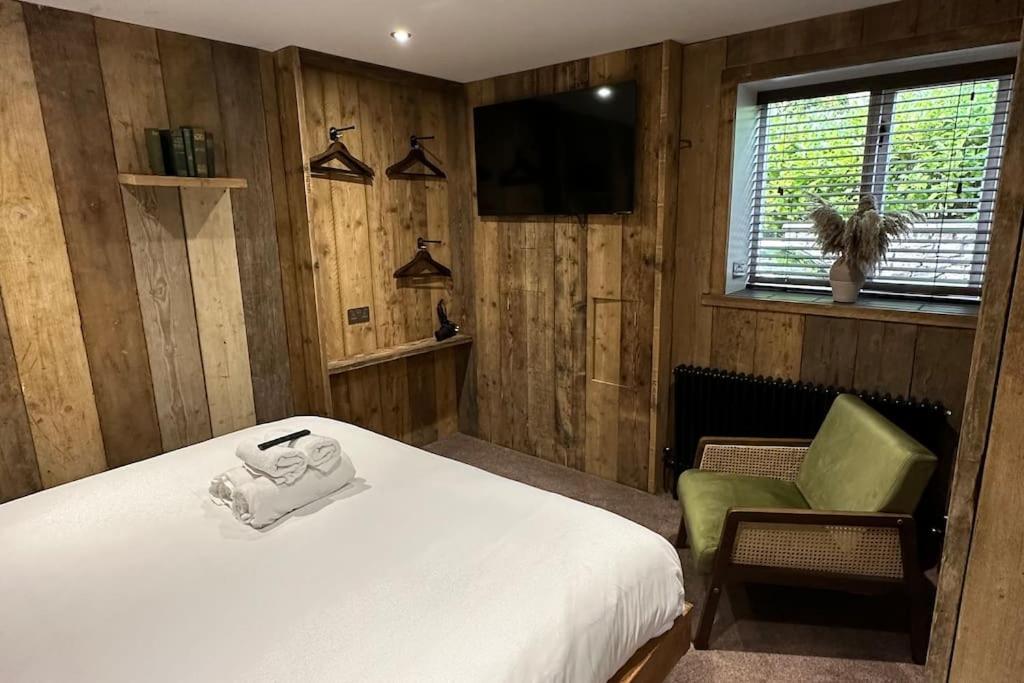 Quirky Retreats - The Hidden Retreat Apartment Windermere Bagian luar foto